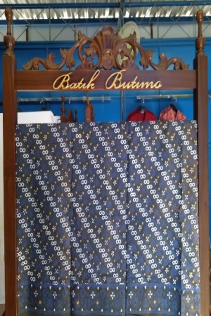 Geblek Renteng Cap Batik Fabric (Black)