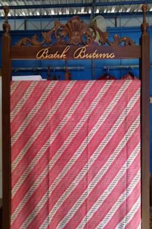 Parang Cap Batik Fabric (Pink)