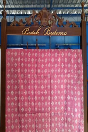 Kawung Motif Batik Fabric (Pink)